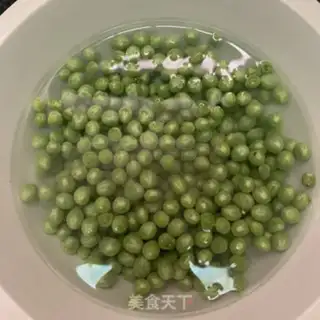 Make Peas, fried meat step 0