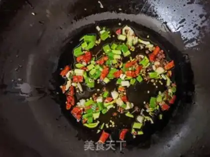 Make Garlic peppers and tweezers step 10
