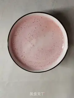 Make Strawberry yogurt step 4