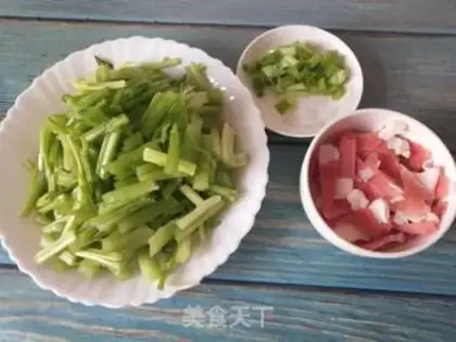 Make Celery fried meat step 0