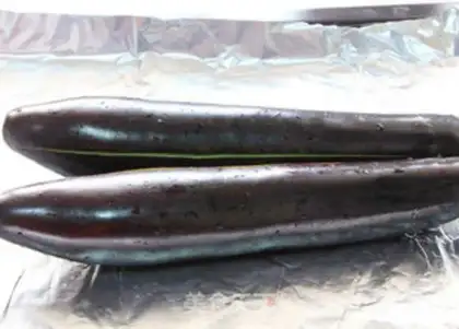 Make Garlic pork and eggplant step 0