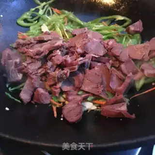 Make Pepper and donkey step 6