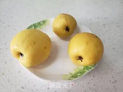 Make Pear soup step 1