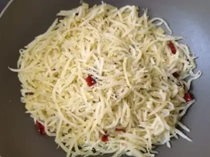 Make Garlic pepper steamed potatoes step 12