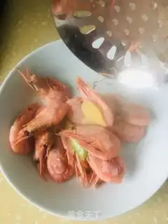Make Shrimp in white step 4