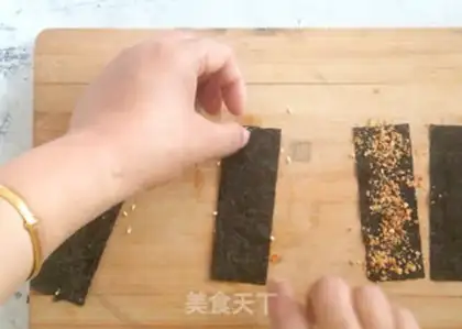 Make An egg roller with moss step 5