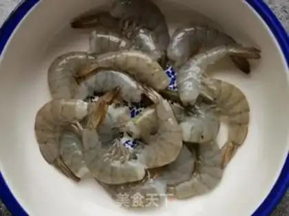 Make Shrimp meatmeat step 1