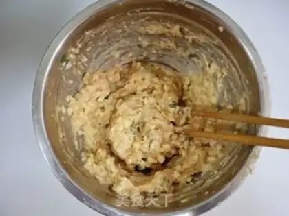 Make Scrambled rice balls step 5