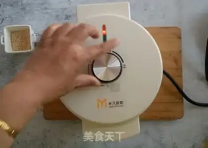 Make An egg roller with moss step 8