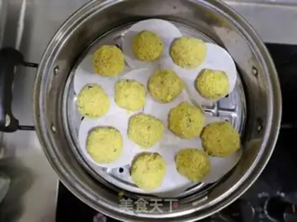 Make Scrambled rice balls step 8