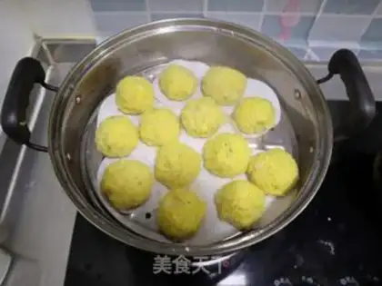 Make Scrambled rice balls step 9