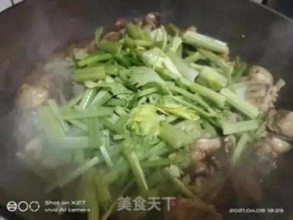 Make Celery mushroom chicken step 5