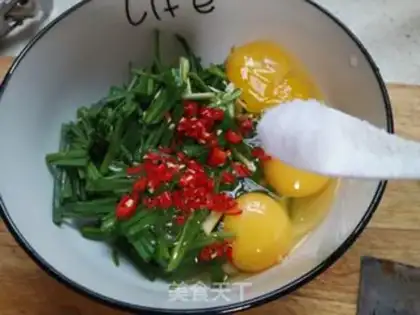 Make Fried eggs step 3