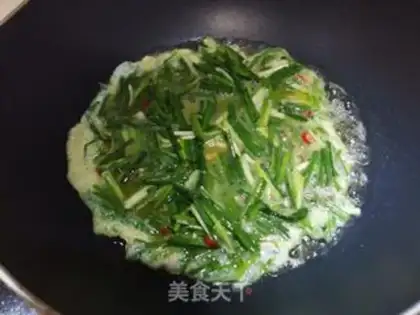 Make Fried eggs step 4