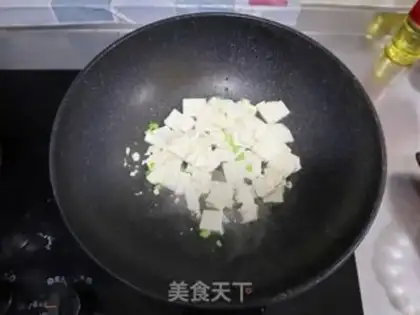 Make Shrimp tofu soup step 3