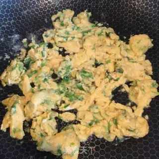 Make Tomato eggs, fried cake step 3