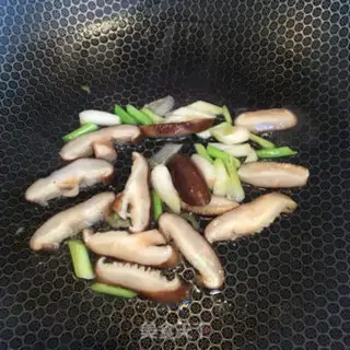 Make Powdered mushroom beef step 5