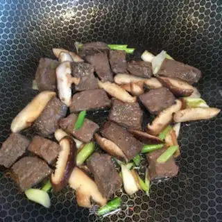 Make Powdered mushroom beef step 6