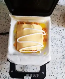 Make Cheese ham and a pancake step 2