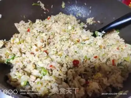Make Vegetable egg fried rice step 7