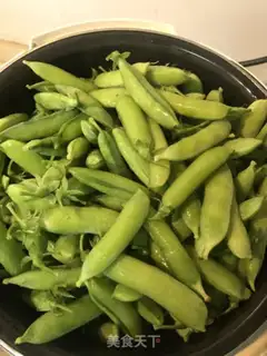 Make A small bowl of beans step 0