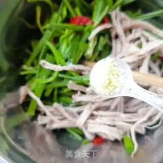 Make Garlic swirling step 6