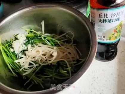 Make Black bean sprouts with golden needle mushrooms step 9