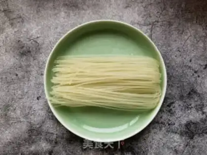 Make Garlic eggs, Tommy powder step 0