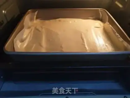 Make Flamingo cream roll step 11