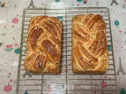 Make Meat pine toast step 15