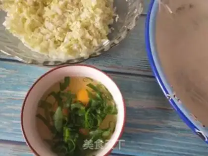 Make Soup egg dumplings step 0