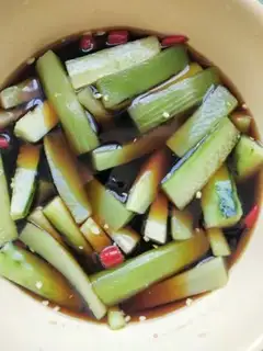 Make The sour cucumber step 4