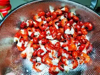 Make Spicy little lobster tail step 0