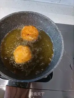 Make Potato cheeseball step 8