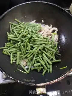 Make Bean horned noodles step 4