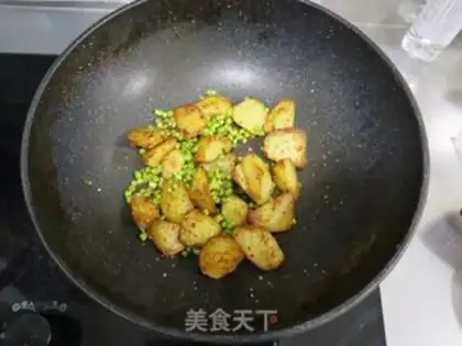 Make Pepper salt potatoes step 6