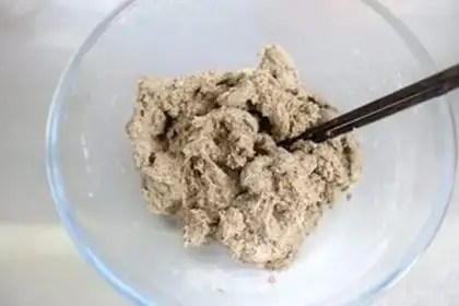 Make Black all-wheat toast and salt rolls step 2