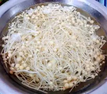 Make Potatoes, fungus, and eggs step 3