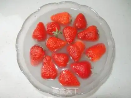 Make Strawberry ice cream step 0