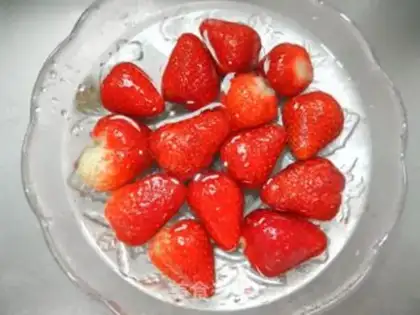 Make Strawberry ice cream step 1