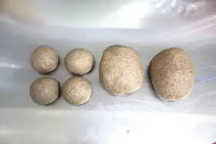 Make Black all-wheat toast and salt rolls step 5