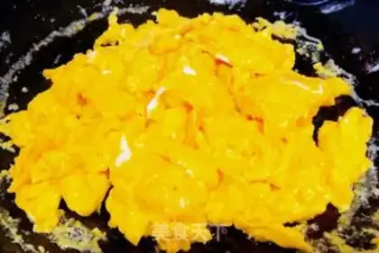 Make Potatoes, fungus, and eggs step 6