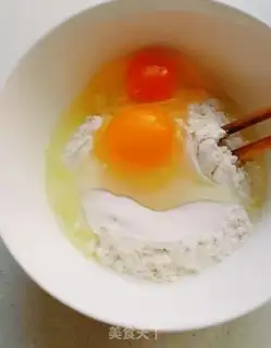 Make Hands on egg noodles step 1