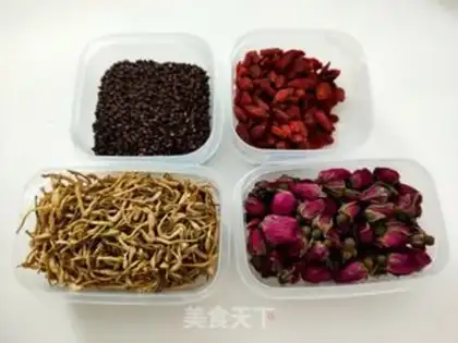 Make Gold and silver rose tea step 0