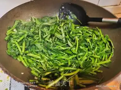 Make Garlic cabbage step 4