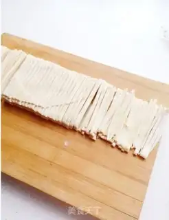 Make Hands on egg noodles step 7
