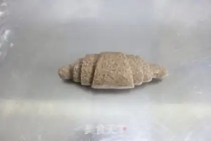 Make Black all-wheat toast and salt rolls step 13
