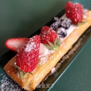 Make Hand-to-hand Napoleon step 17
