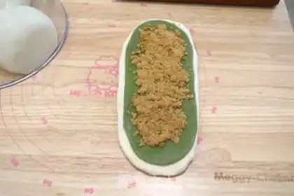 Make Cherry pistachio vanilla cheese mousse step 4