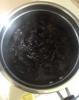 Make Blackwood onion fried sausage step 2